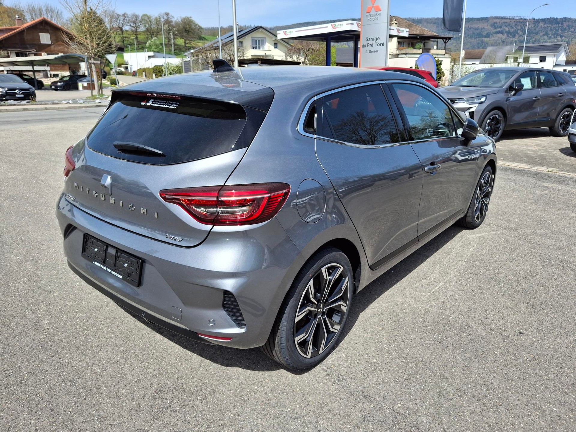 MITSUBISHI COLT 1.6 HEV Intense-image-3