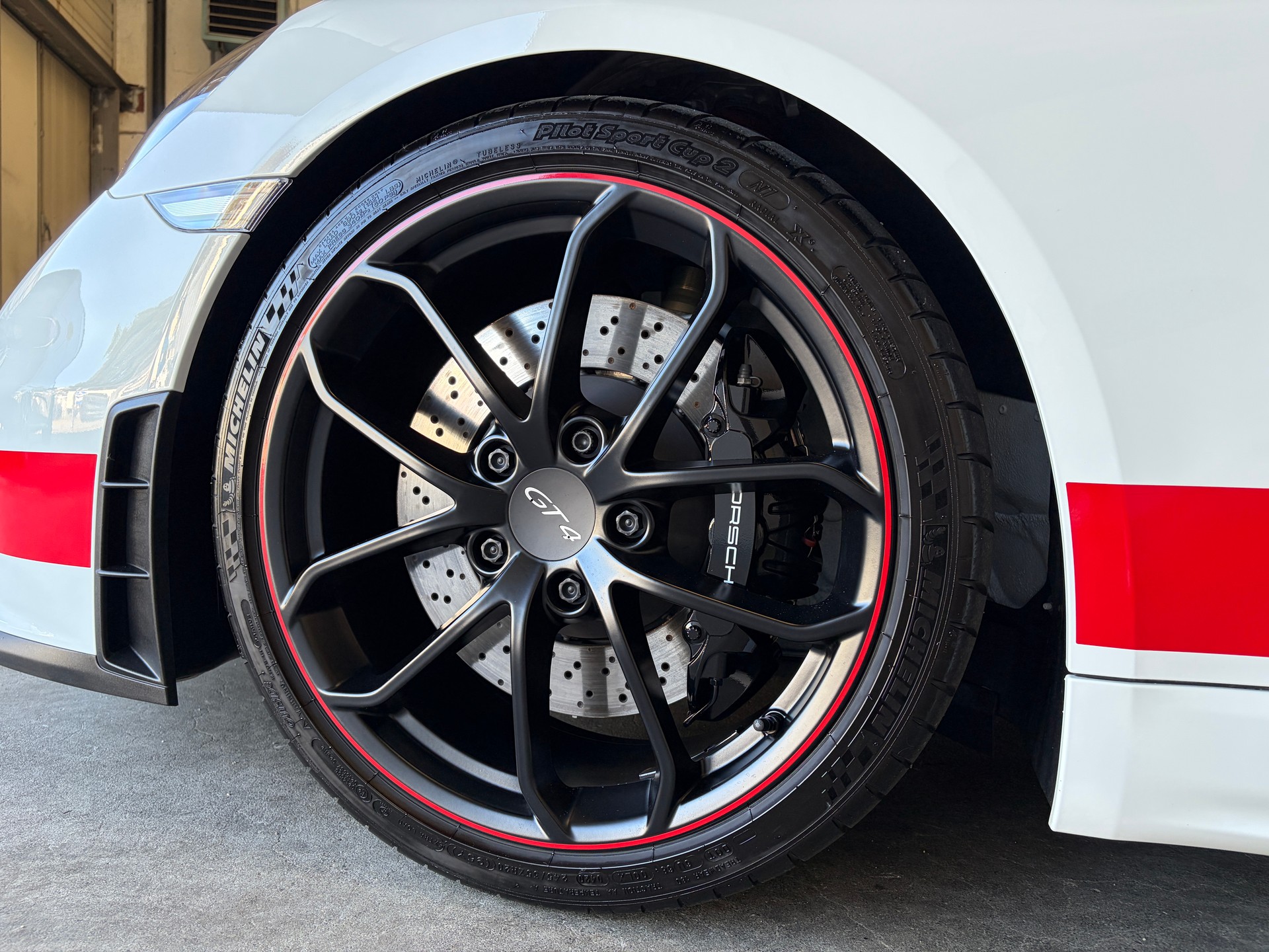 PORSCHE GT4 Sports Cup Edition *limitiertes Sondermodell 1/100*-showroom-element-1