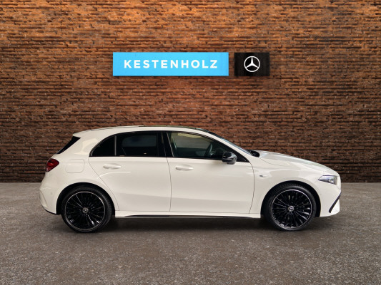 MERCEDES-BENZ A 250 e EQ Star 8G-DCT-showroom-element-2