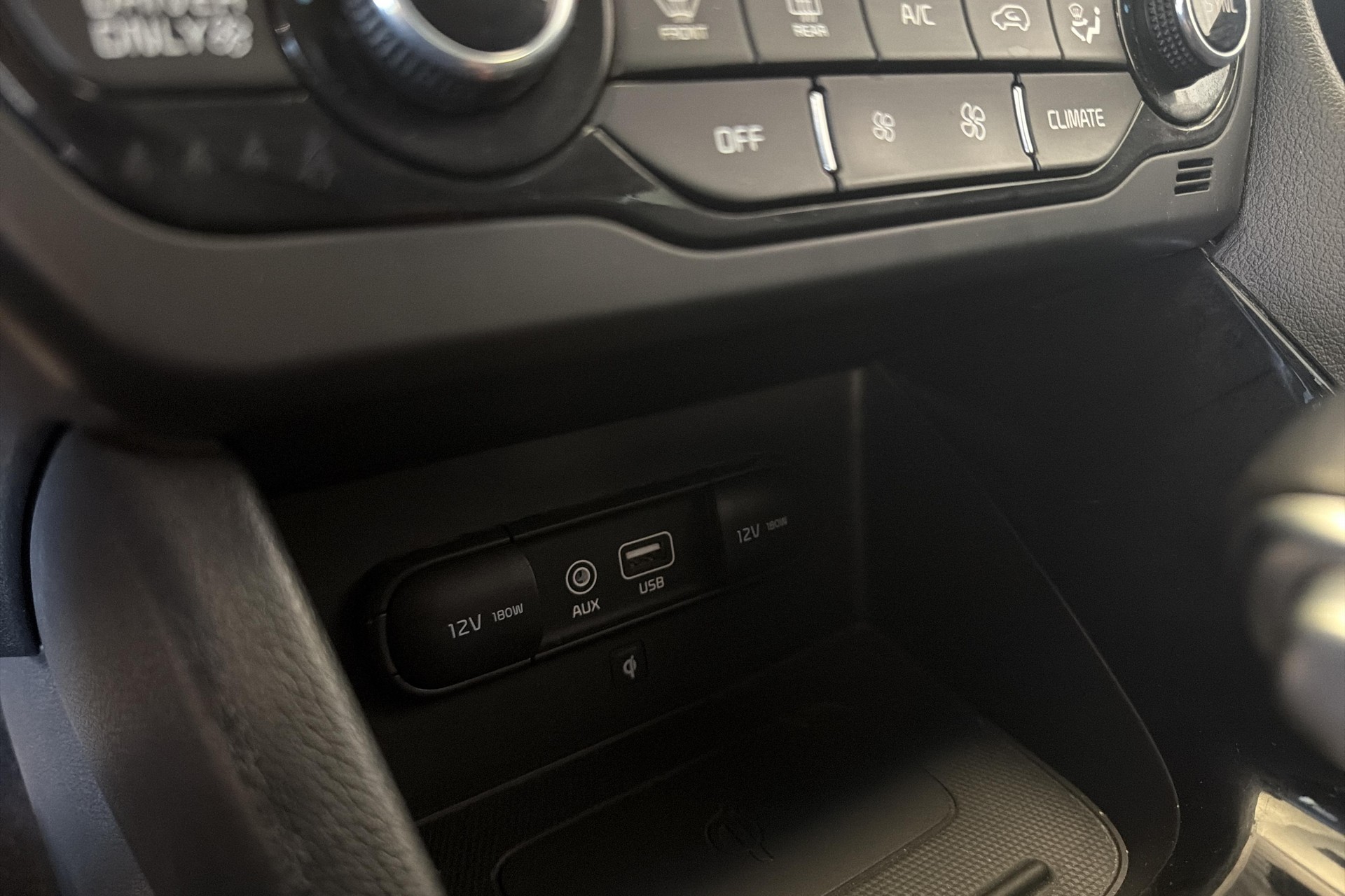 KIA Niro 1.6GDi Plug-in Hybrid DCT-image-13