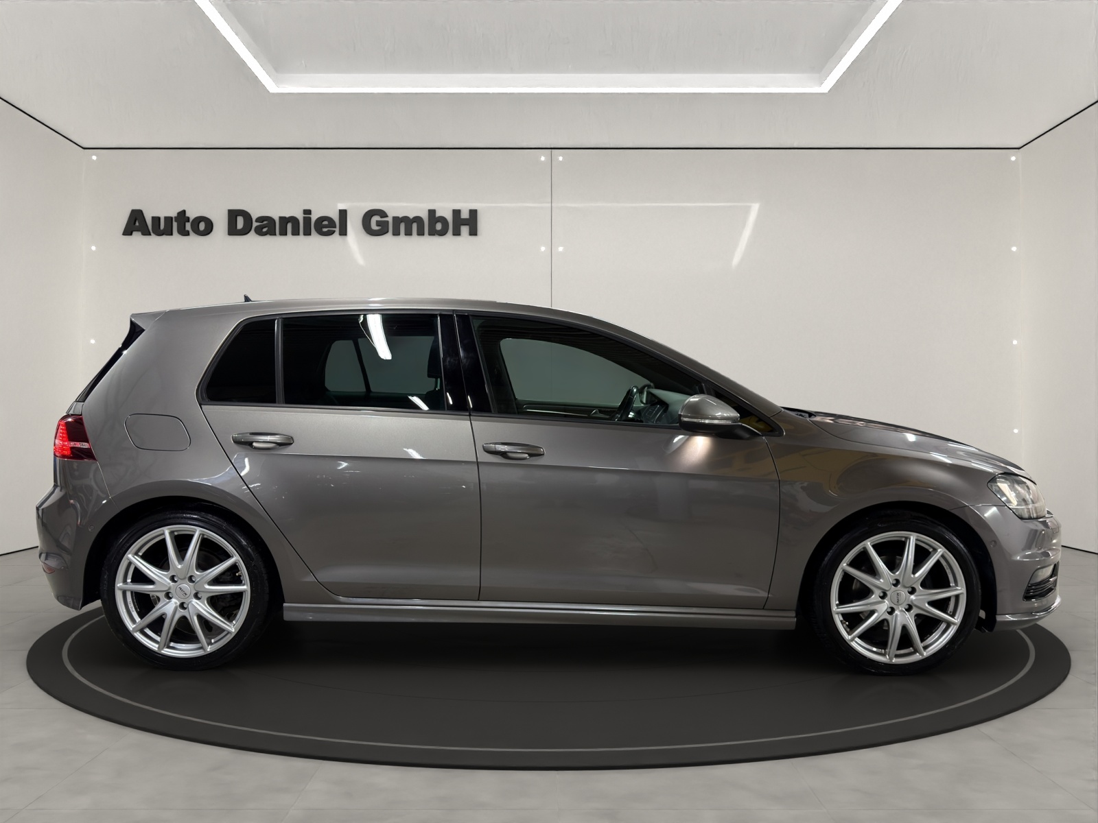 VW Golf 1.4 TSI Cup R-Line DSG-image-4