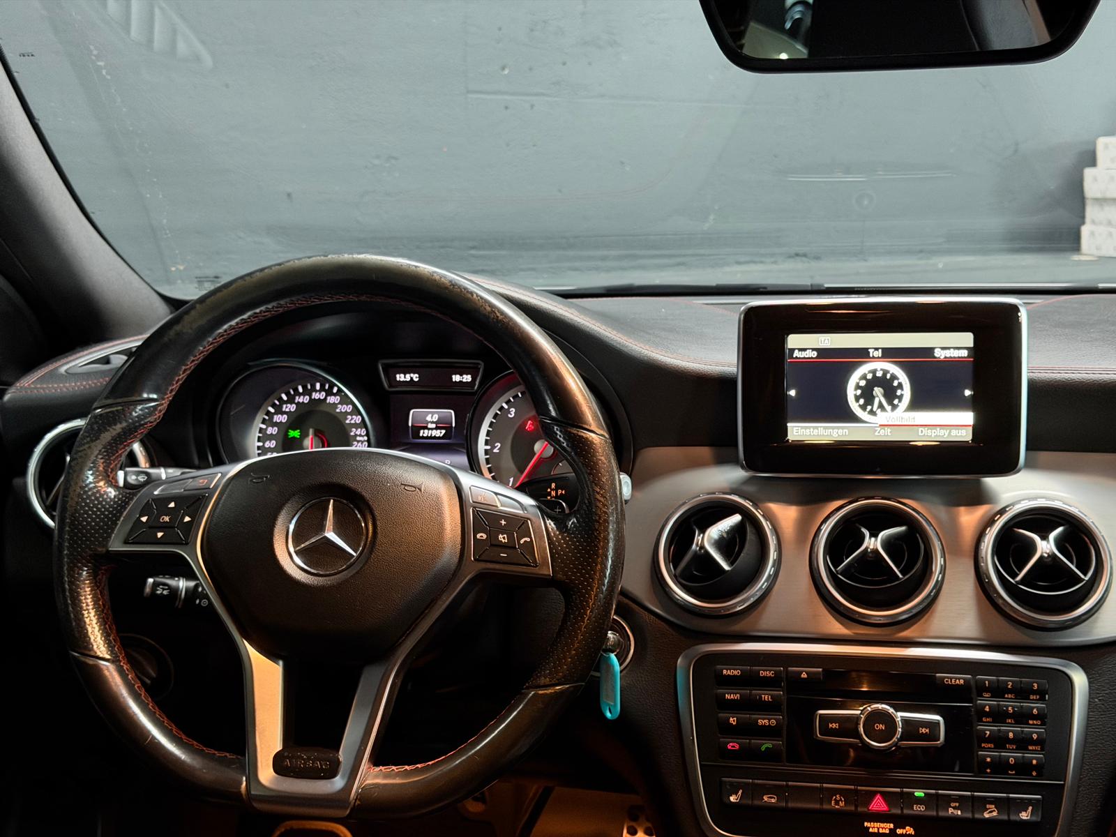 MERCEDES-BENZ GLA 220 CDI AMG Grey&Black Edition 4Matic 7G-DCT-image-10