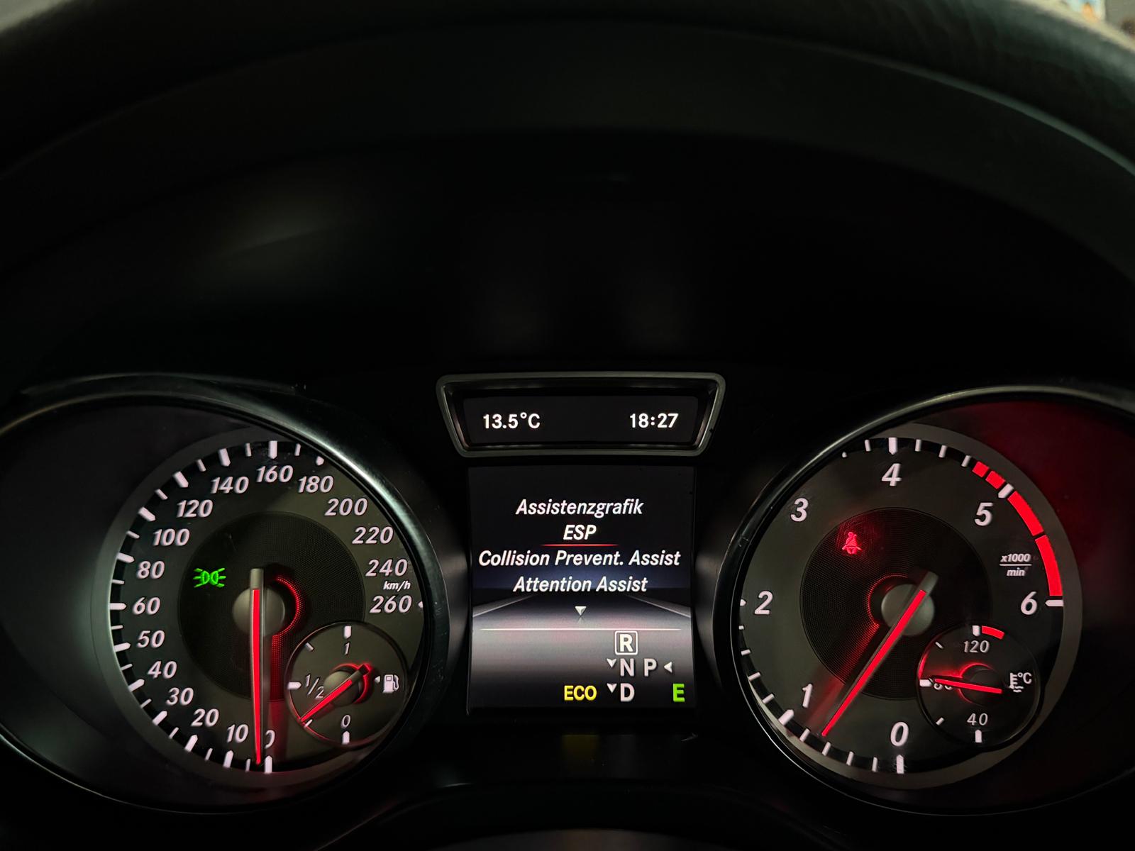 MERCEDES-BENZ GLA 220 CDI AMG Grey&Black Edition 4Matic 7G-DCT-image-24
