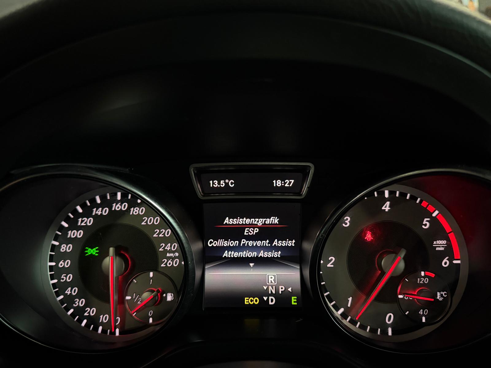 MERCEDES-BENZ GLA 220 CDI AMG Grey&Black Edition 4Matic 7G-DCT-image-25