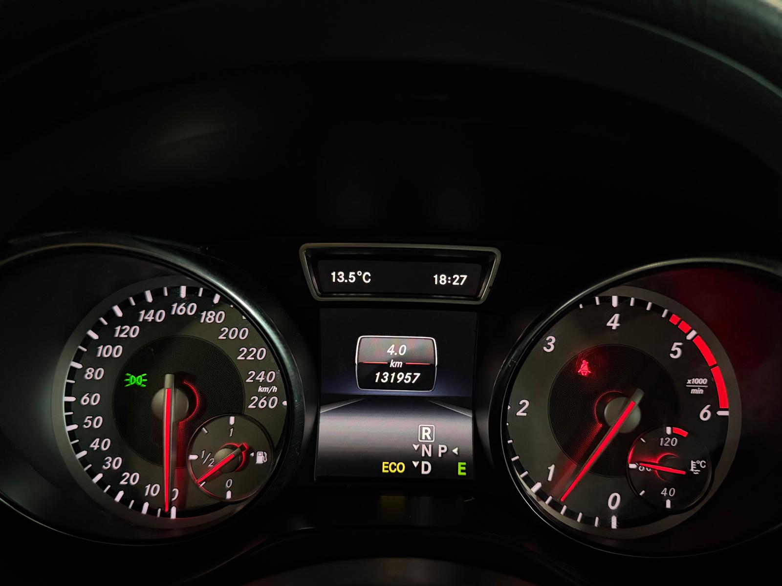 MERCEDES-BENZ GLA 220 CDI AMG Grey&Black Edition 4Matic 7G-DCT-image-26