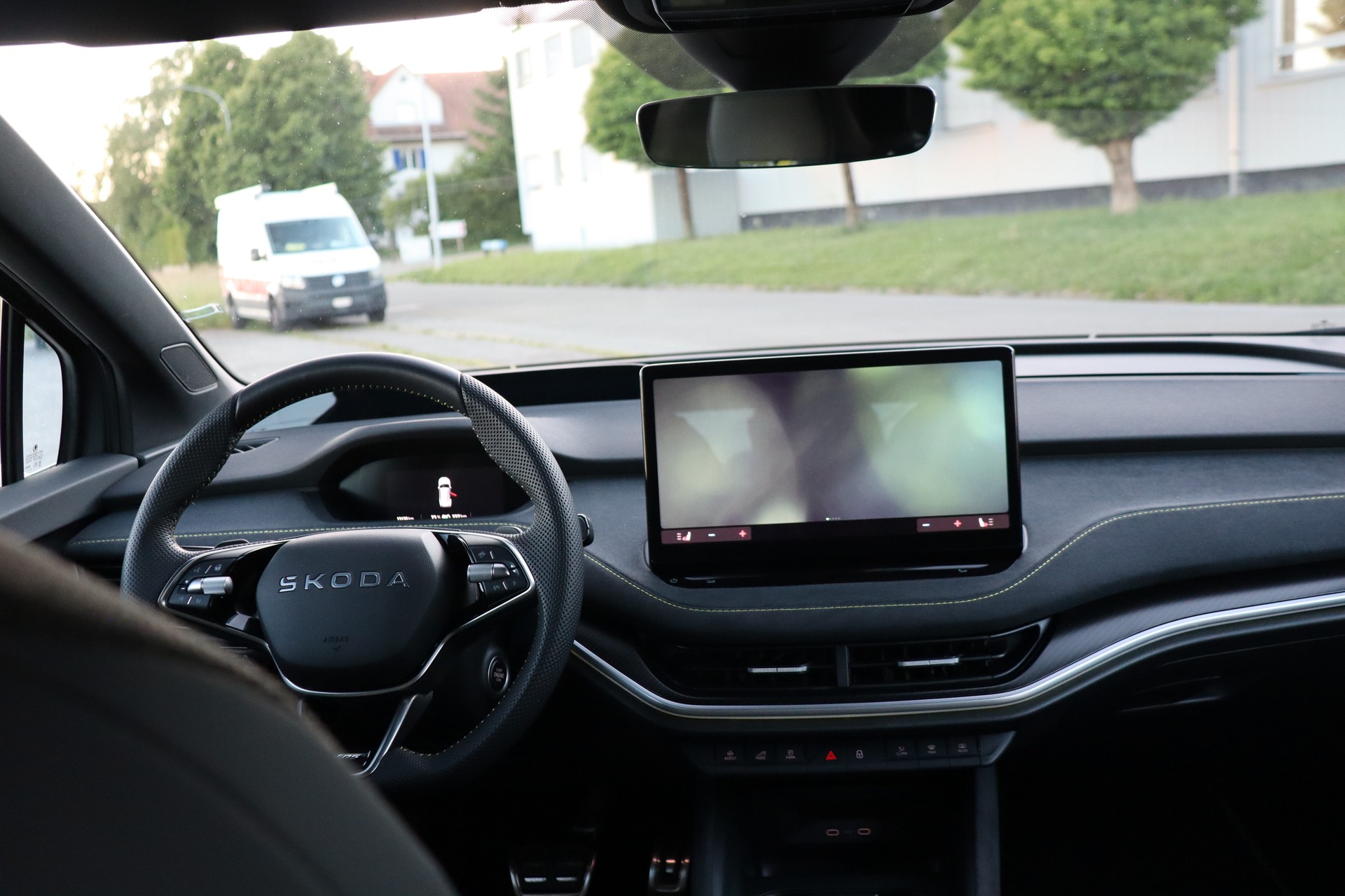 SKODA Elroq RS 4x4-image-13