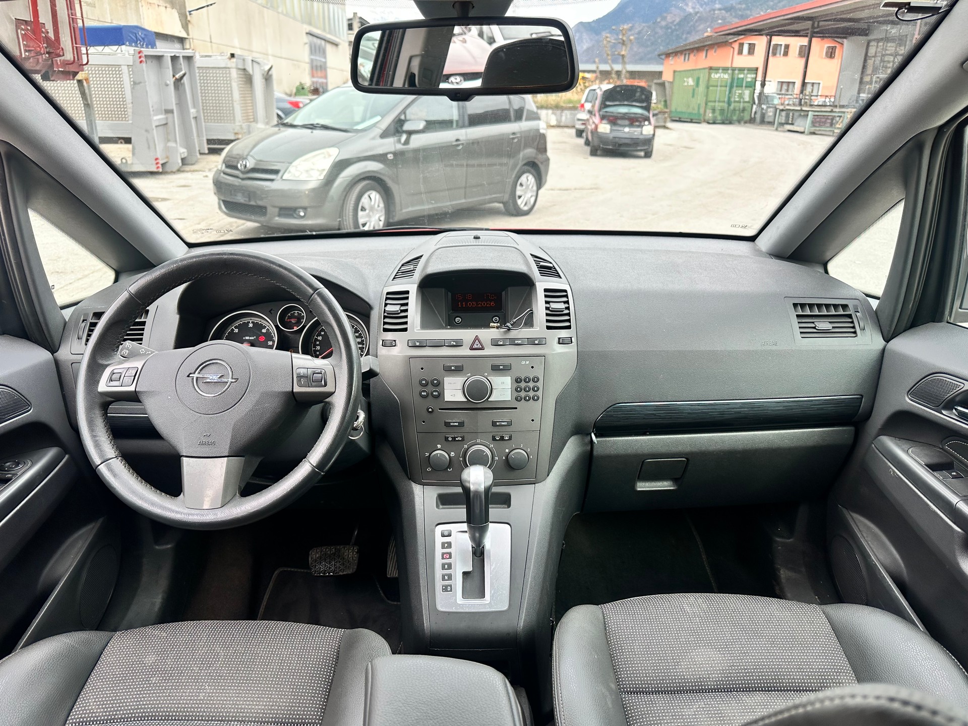 OPEL Zafira 1.9 CDTI Cosmo Automatic-image-10