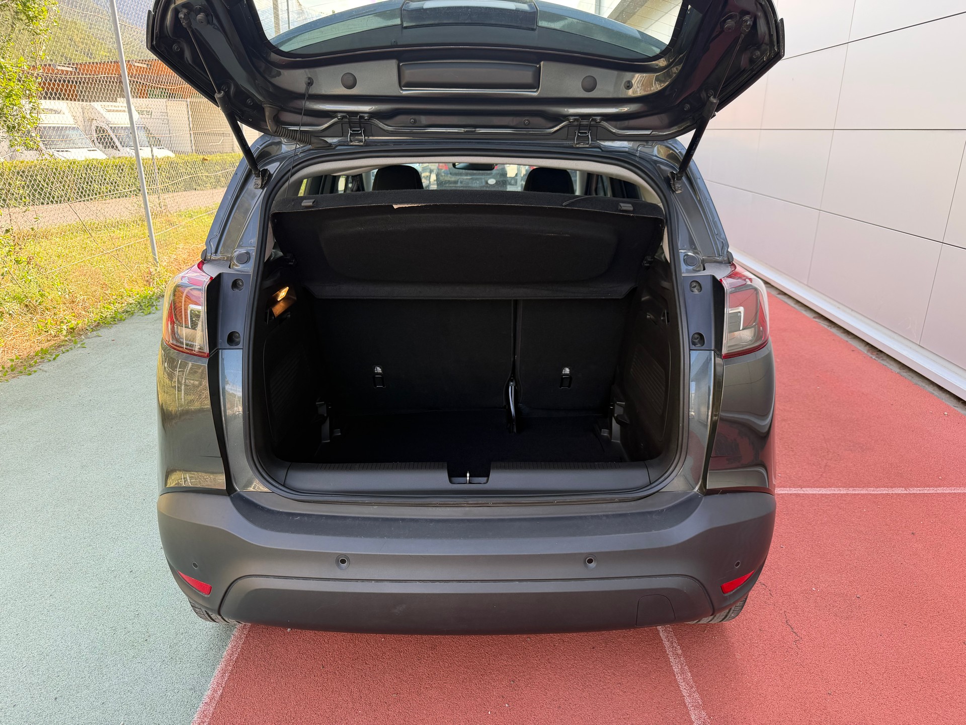 OPEL Crossland X 1.2i TP Enjoy Automatik-image-12