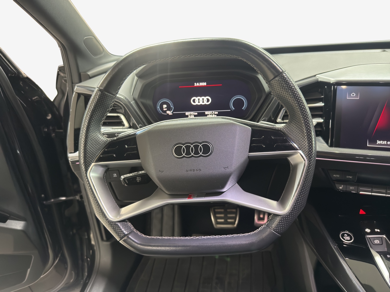 AUDI Q4 Sportback e-tron 50 quattro-image-9