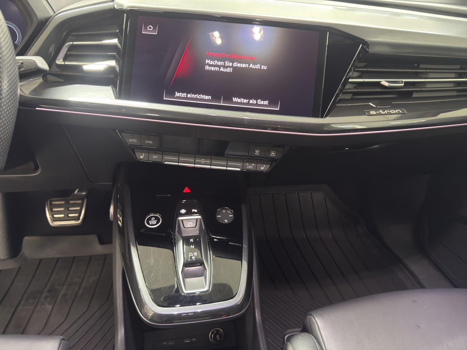 AUDI Q4 Sportback e-tron 50 quattro-image-10