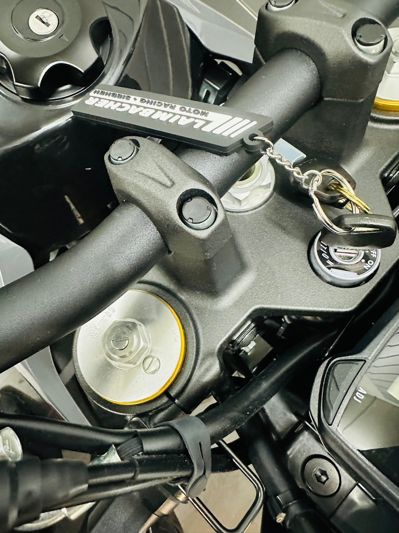 SUZUKI DR-Z4S / DR-Z 400-image-3