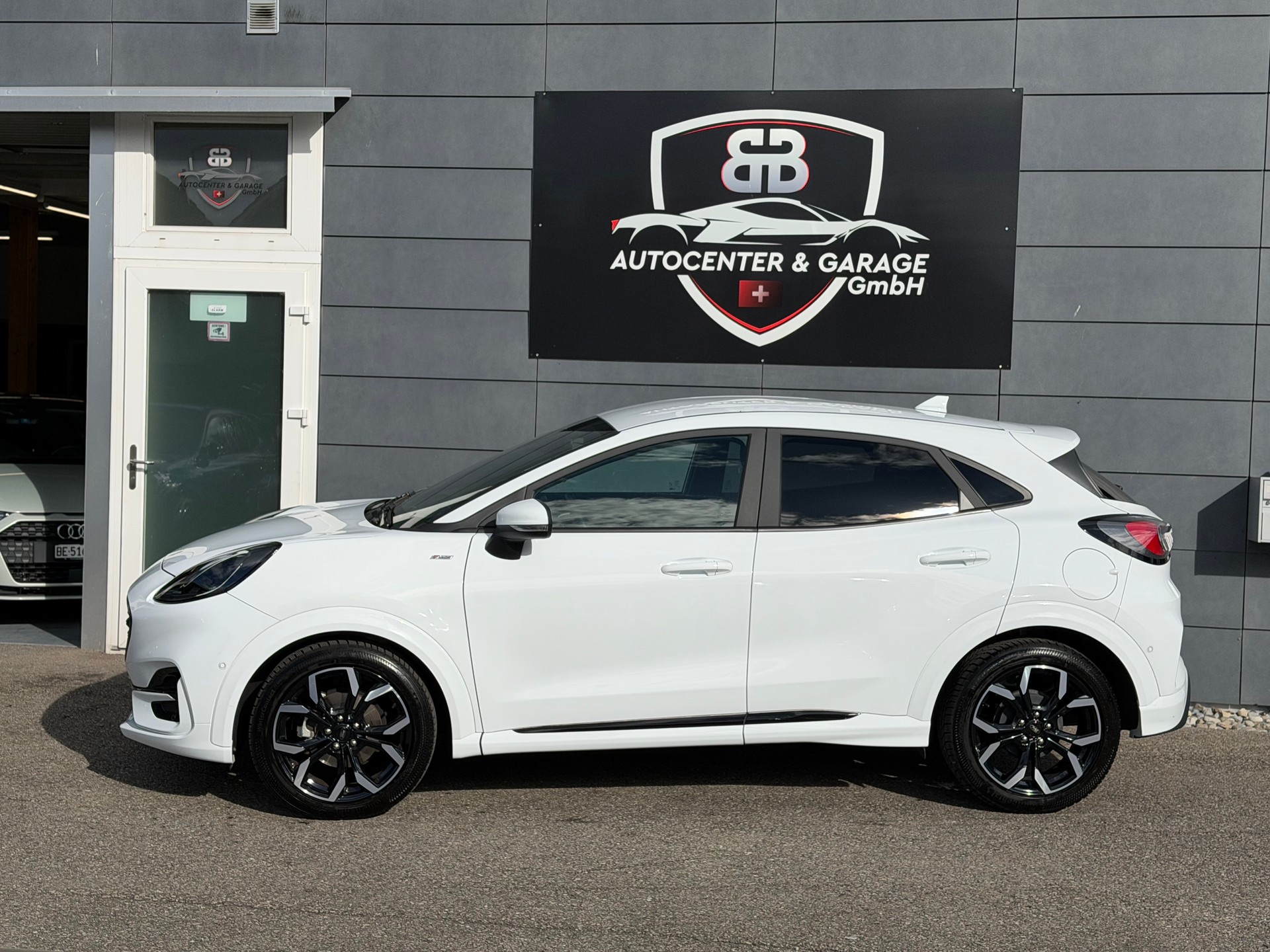FORD Puma 1.0 MHEV ST-Line X Automat-showroom-element-3