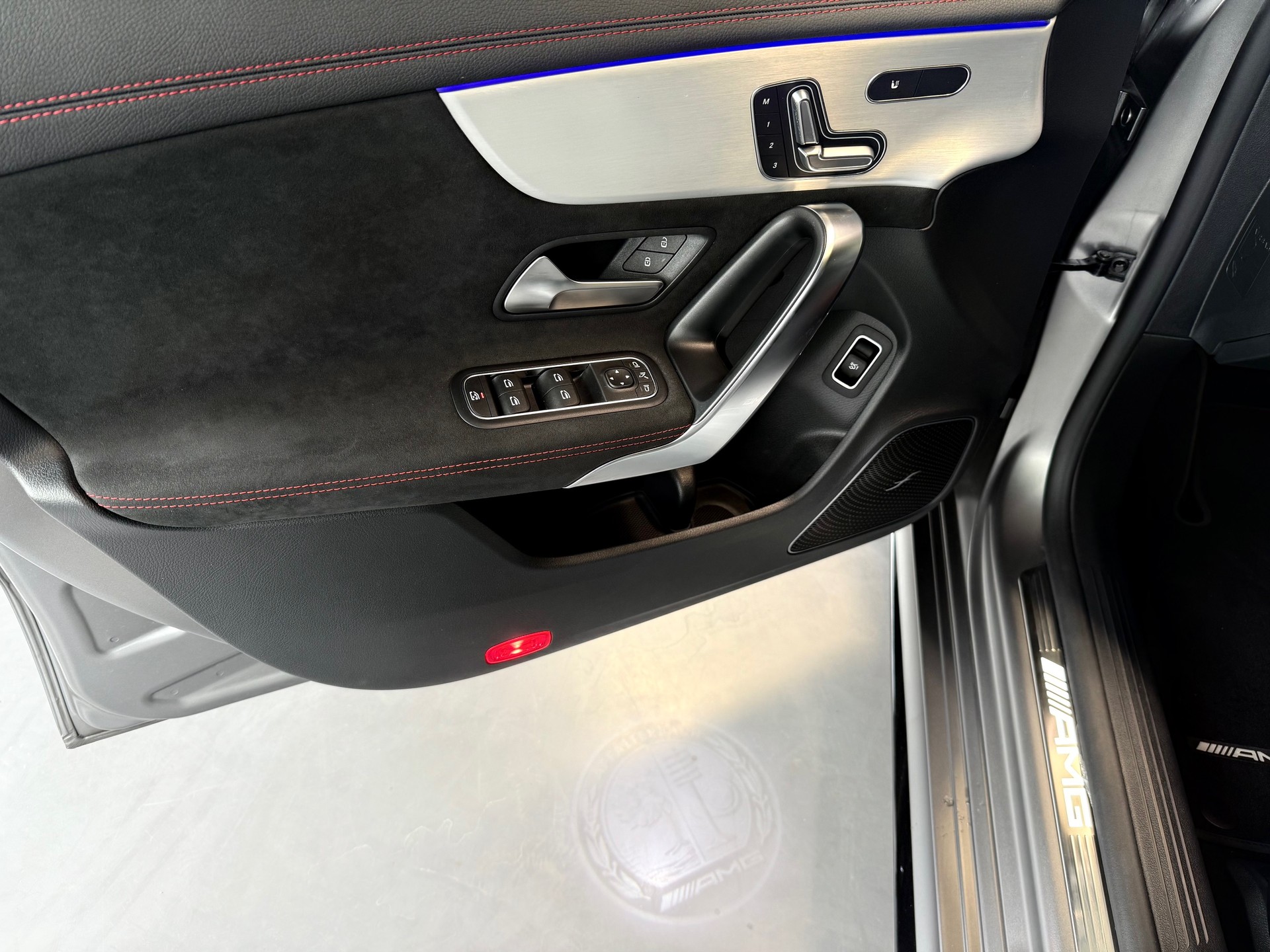 MERCEDES-BENZ CLA 45 S AMG 4Matic+ 8G-DCT-image-12
