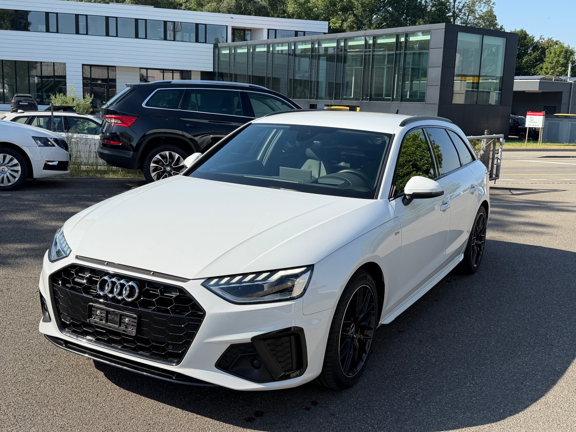 AUDI A4 Avant 40 TDI S line quattro S-tronic