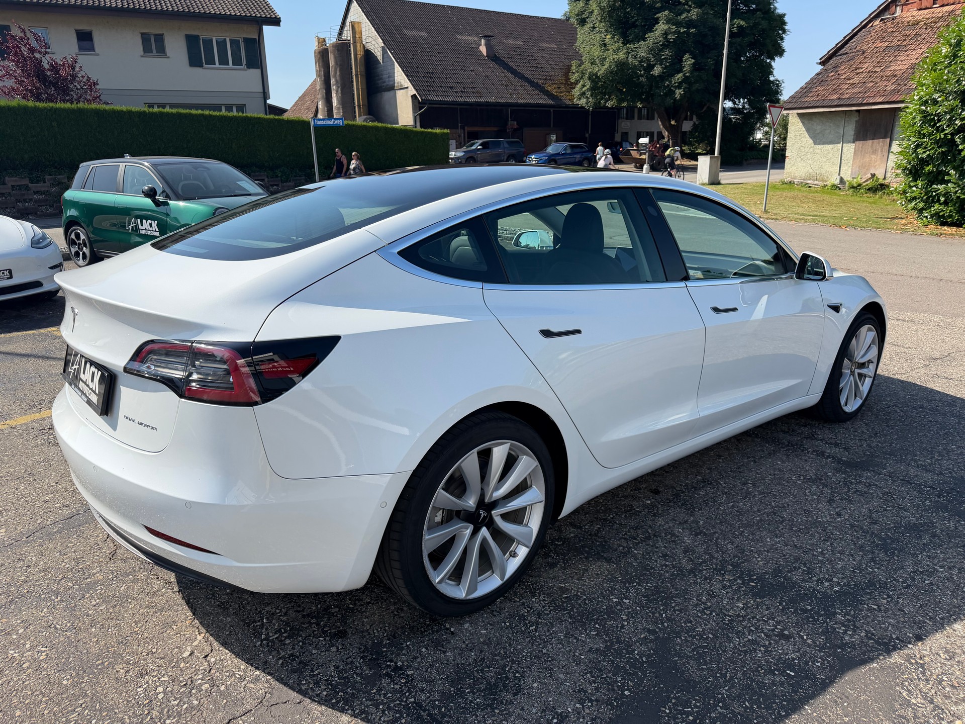 TESLA Model 3 Long Range Dual Motor AWD-image-6