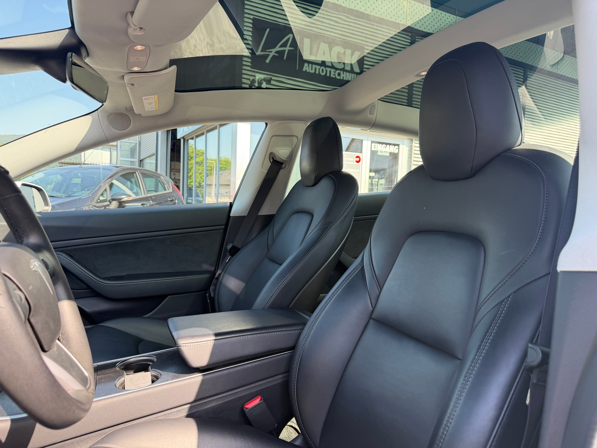 TESLA Model 3 Long Range Dual Motor AWD-image-12