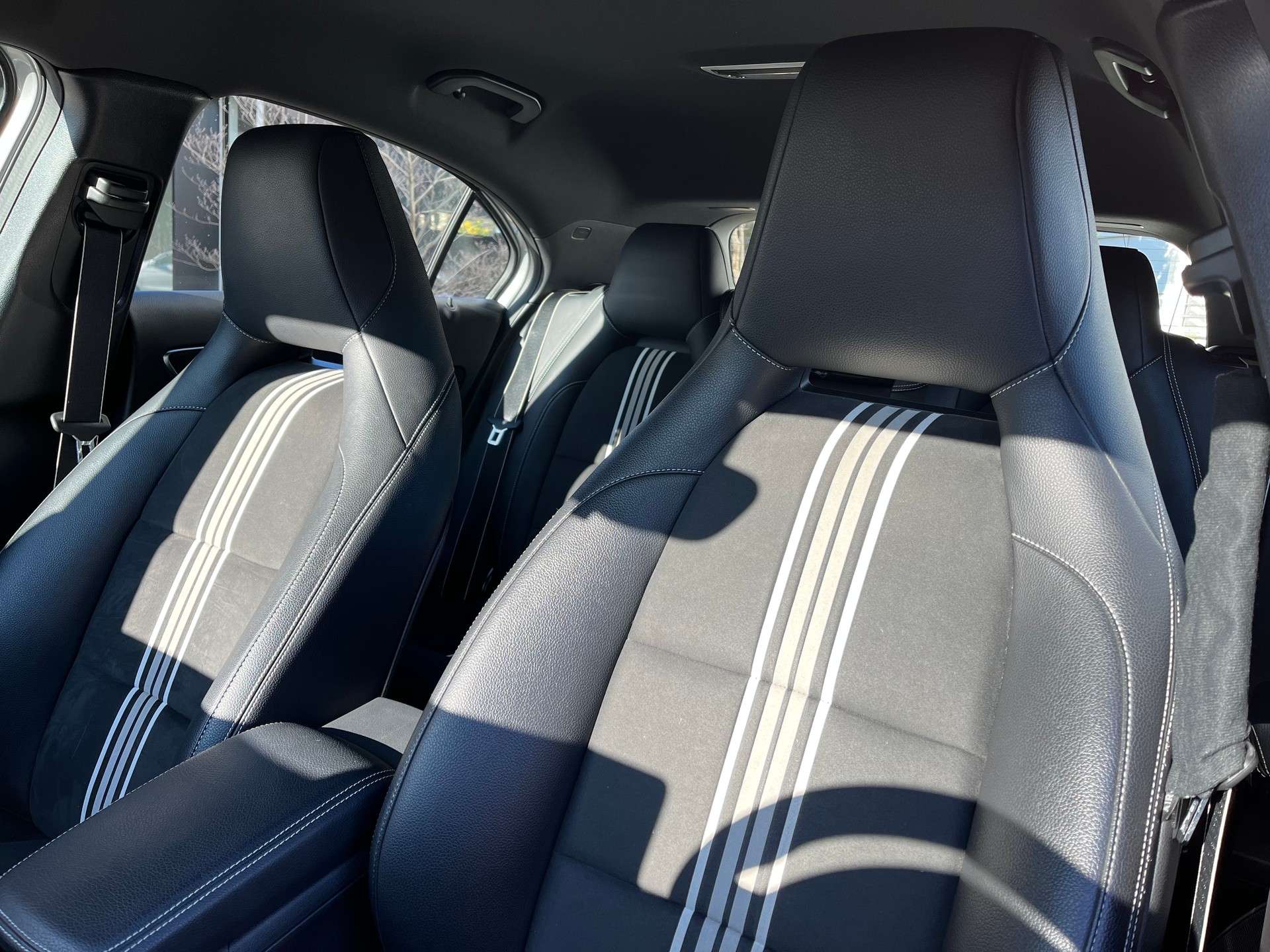 MERCEDES-BENZ A 180 CDI AMG Line 7G-DCT *Top-Zustand*-image-9
