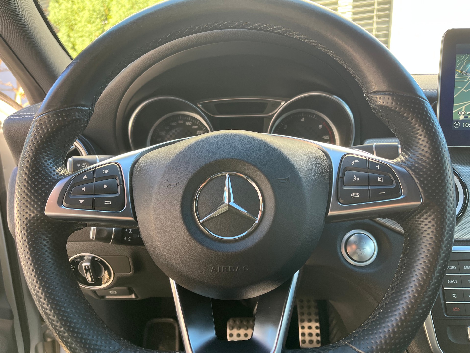 MERCEDES-BENZ A 180 CDI AMG Line 7G-DCT *Top-Zustand*-image-10