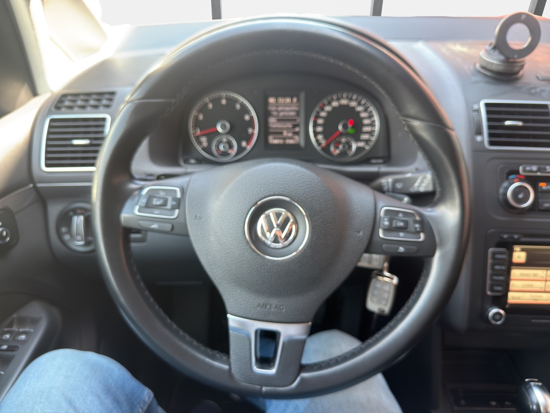 VW CrossTouran 1.4 TSI DSG-image-8