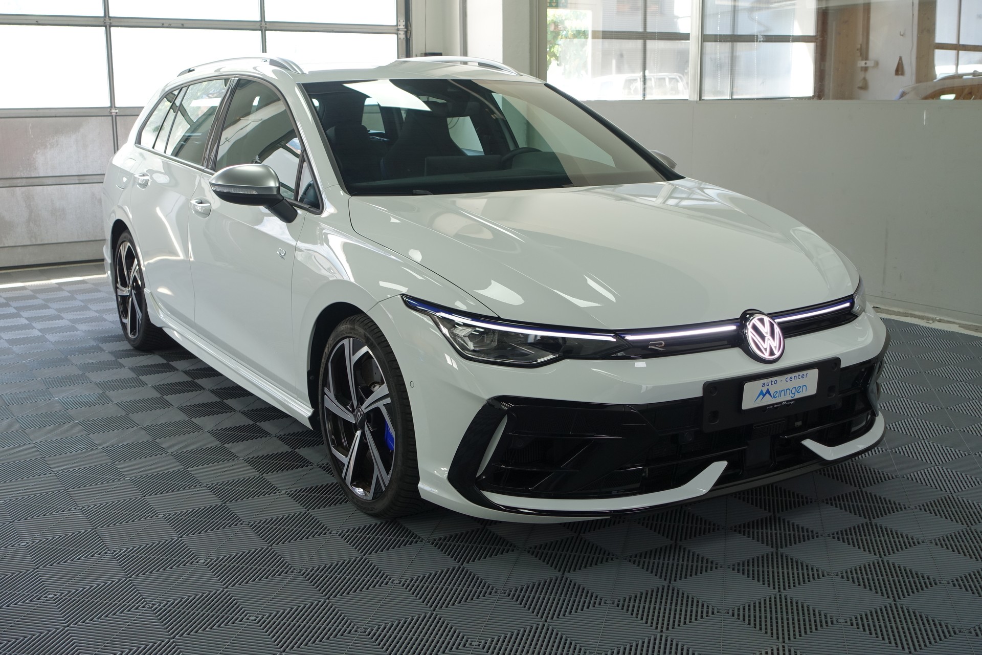 VW Golf Variant 2.0 TSI R DSG 4motion