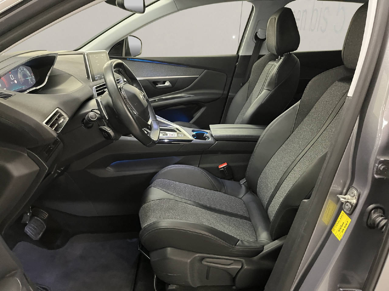 PEUGEOT 3008 1.6 THP Allure-image-4
