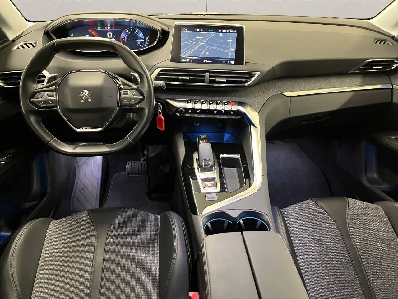 PEUGEOT 3008 1.6 THP Allure-image-7