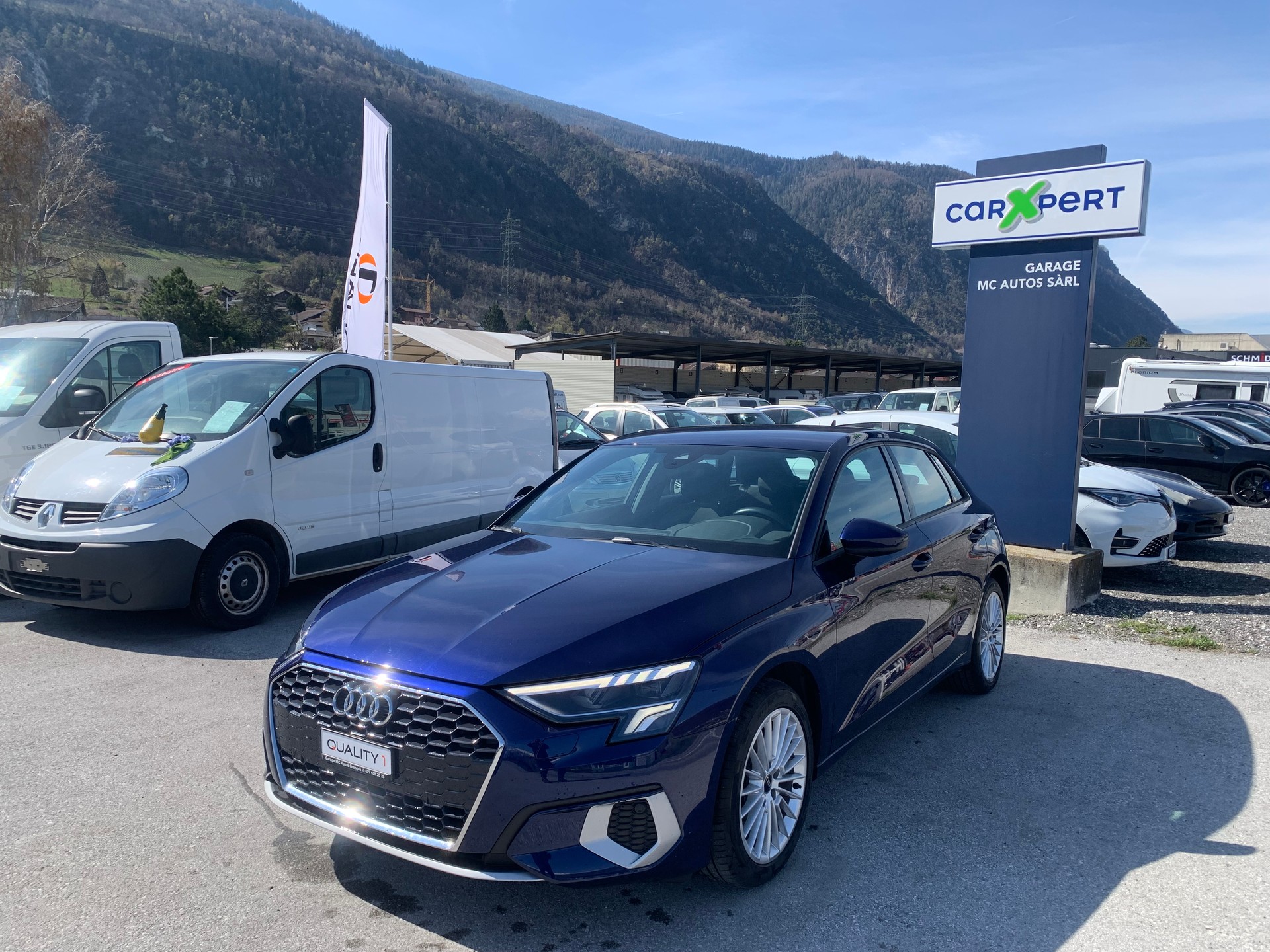 AUDI A3 Sportback 35 TFSI advanced S-tronic-showroom-element-1