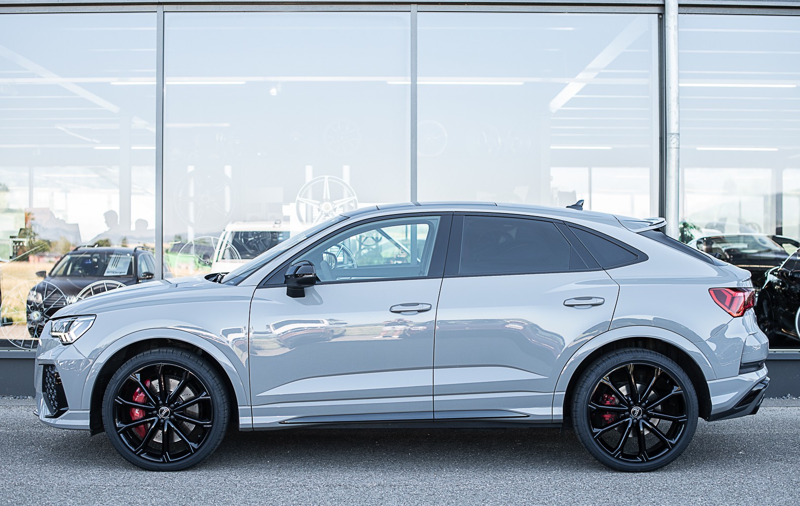 AUDI RS Q3 SB 2.5 TFSI quattro
