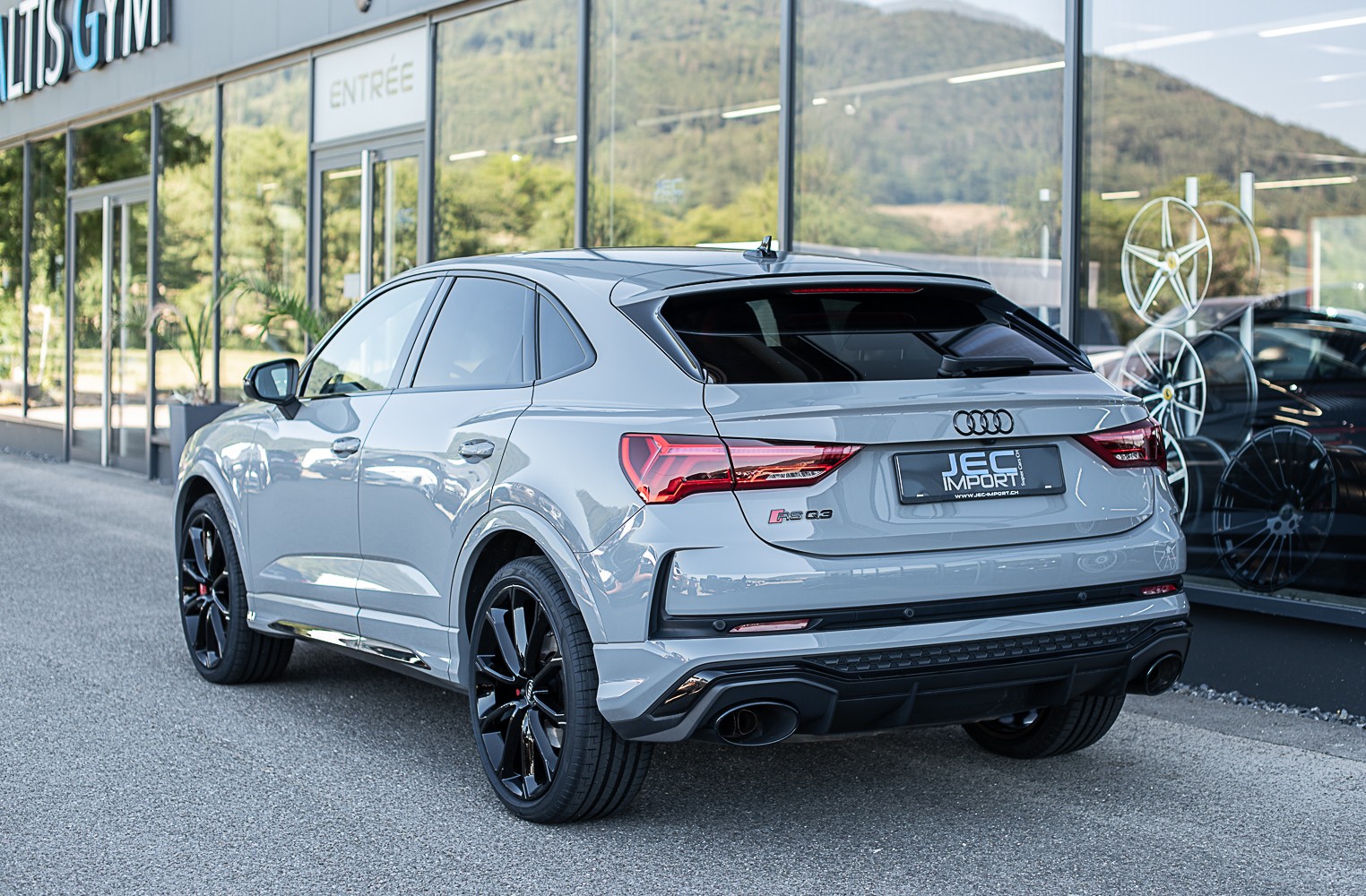 AUDI RS Q3 SB 2.5 TFSI quattro-showroom-element-3
