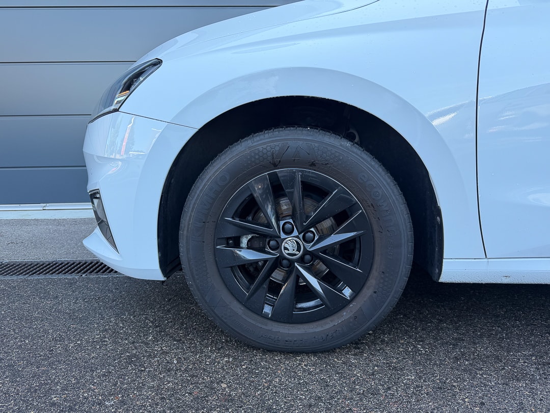 SKODA Fabia 1.0 TSI Ambition-image-5
