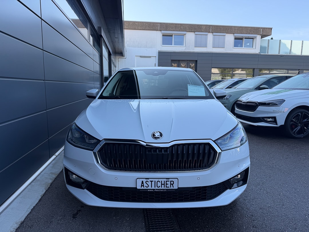 SKODA Fabia 1.0 TSI Ambition-showroom-element-1