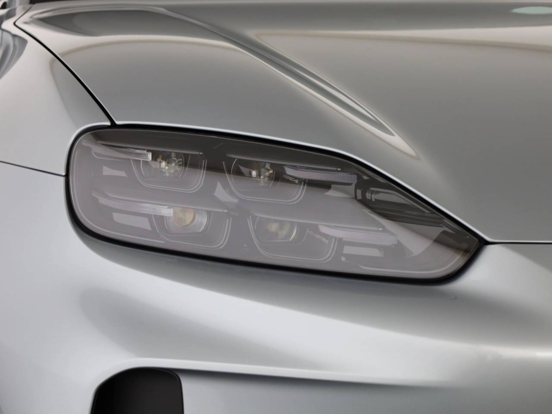 PORSCHE Cayenne S Coupé Electric-image-8