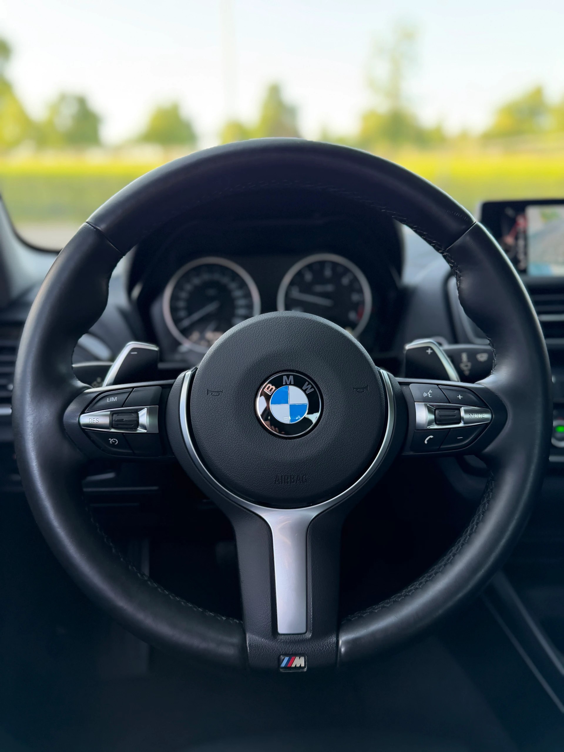 BMW 220d xDrive Luxury Line Steptronic / Frisch ab MFK / Service gepflegt / 36 Monate Garantie / 8 Fach / Leder / Navi / Xenon-image-12