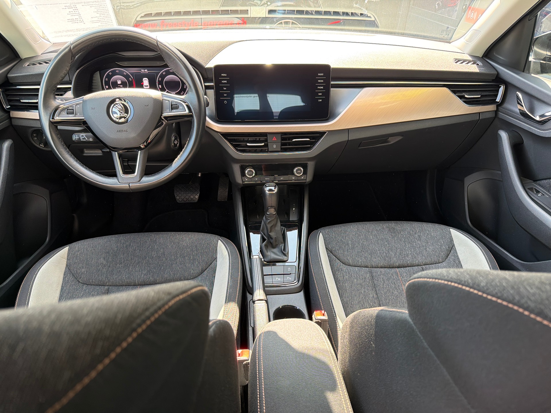 SKODA Kamiq 1.0 TSI Style DSG-image-9