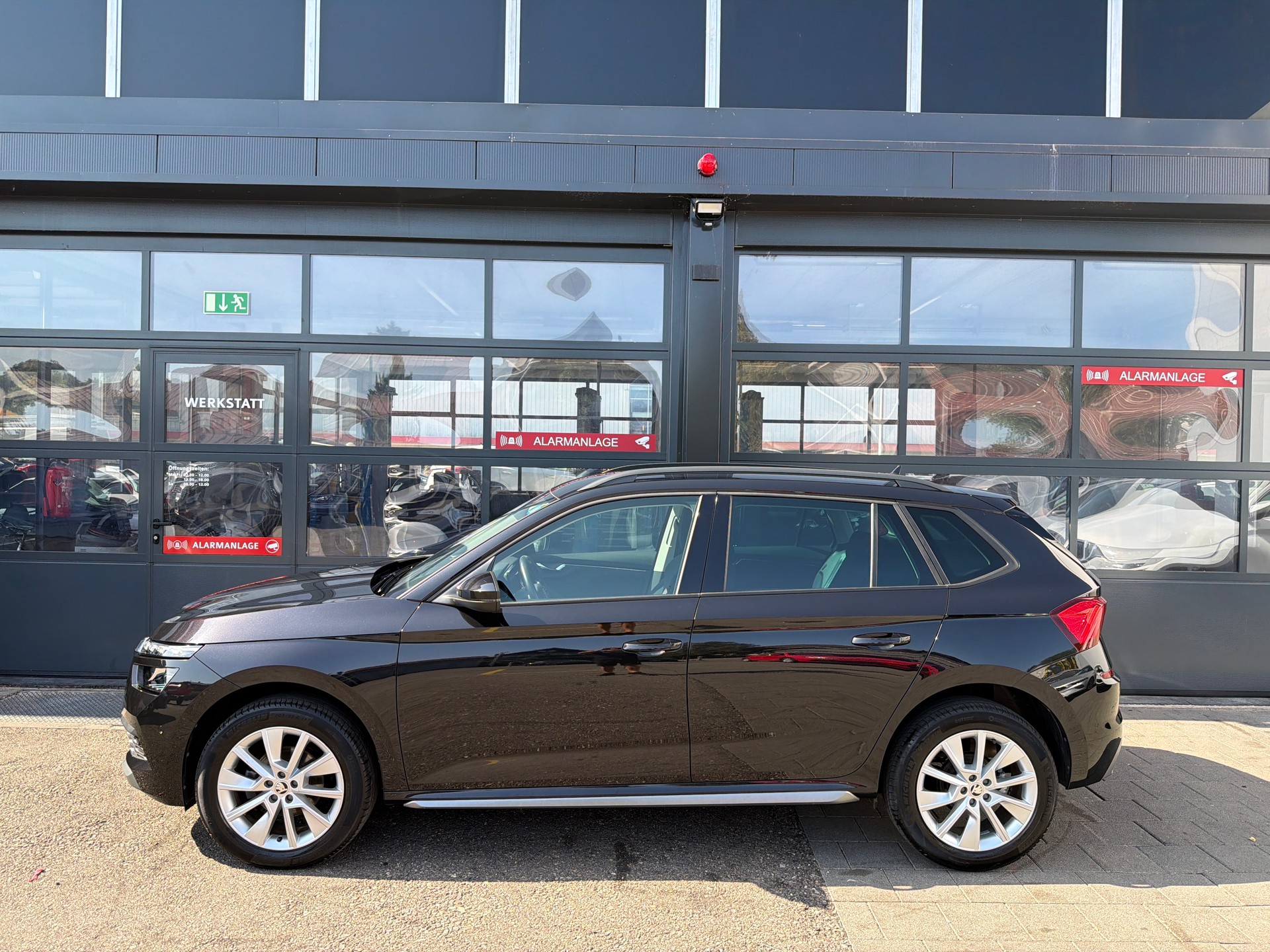 SKODA Kamiq 1.0 TSI Style DSG-showroom-element-2