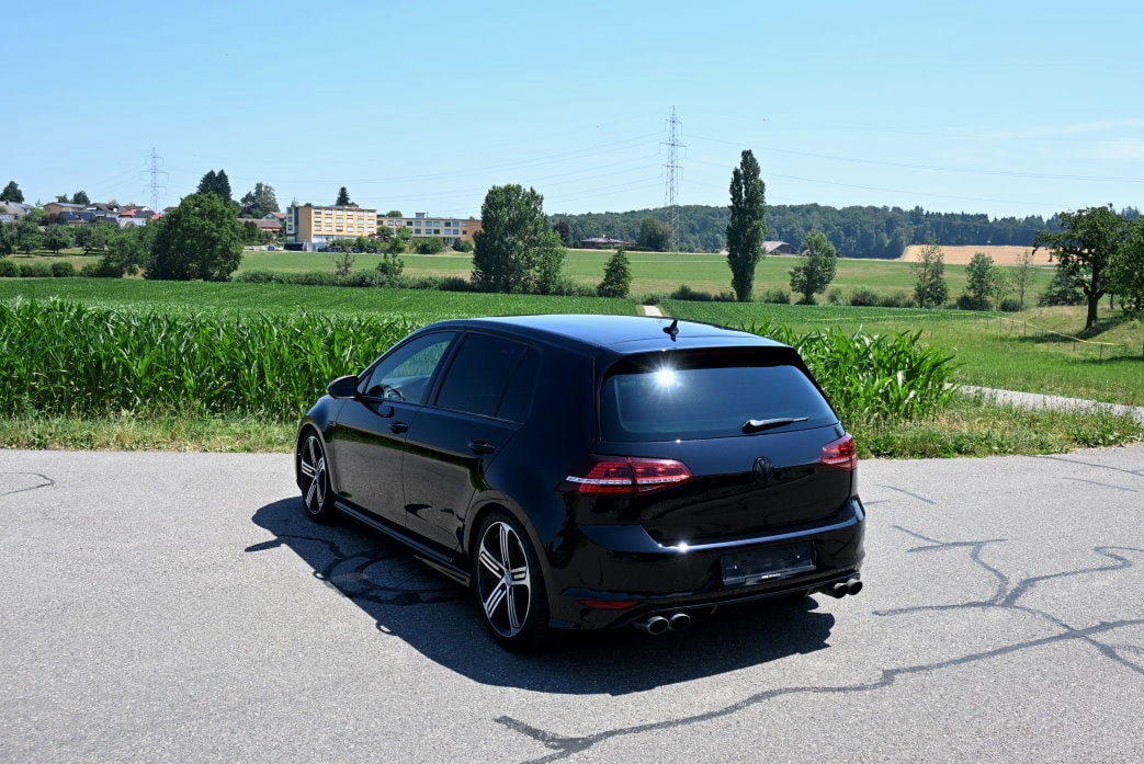 VW Golf 2.0 TSI R 4Motion DSG-image-3