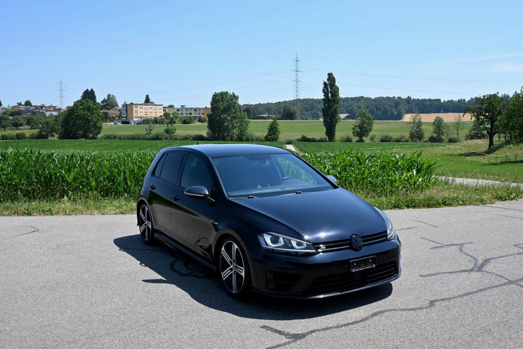 VW Golf 2.0 TSI R 4Motion DSG-image-1