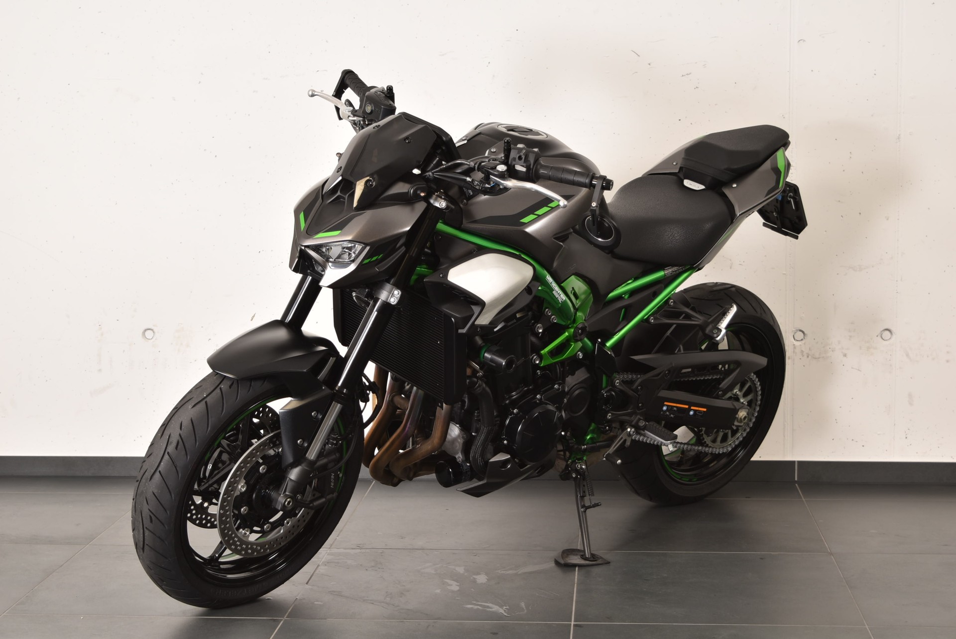 KAWASAKI Z 900-image-1