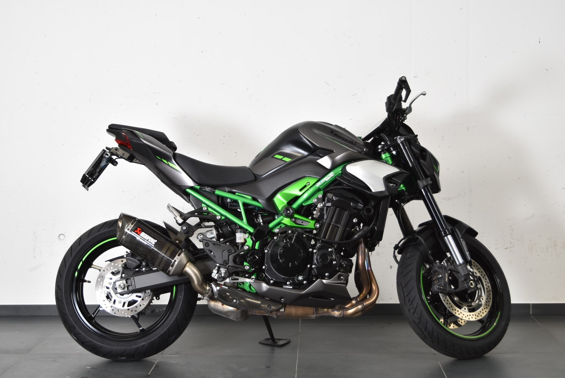 KAWASAKI Z 900-image-3