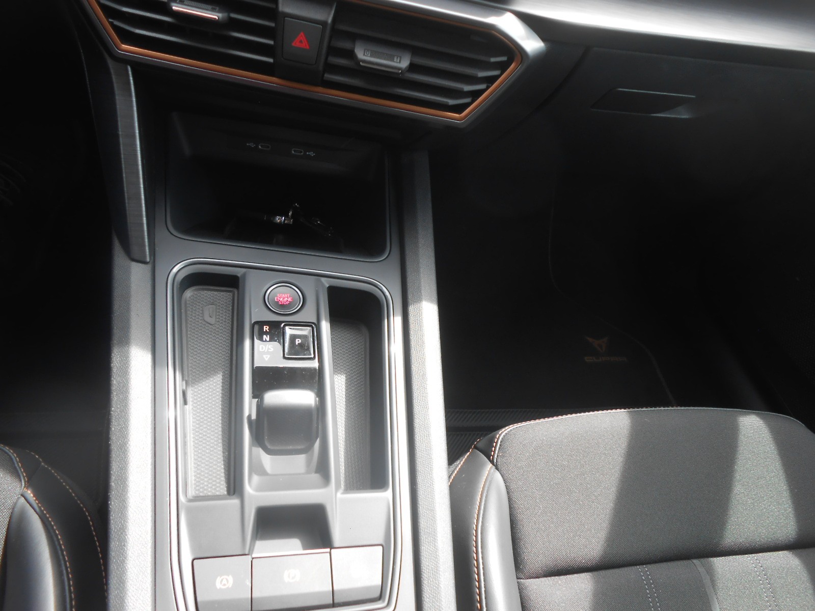 CUPRA LEON ST 1.4 e-HYBRID pHEV DSG-image-14