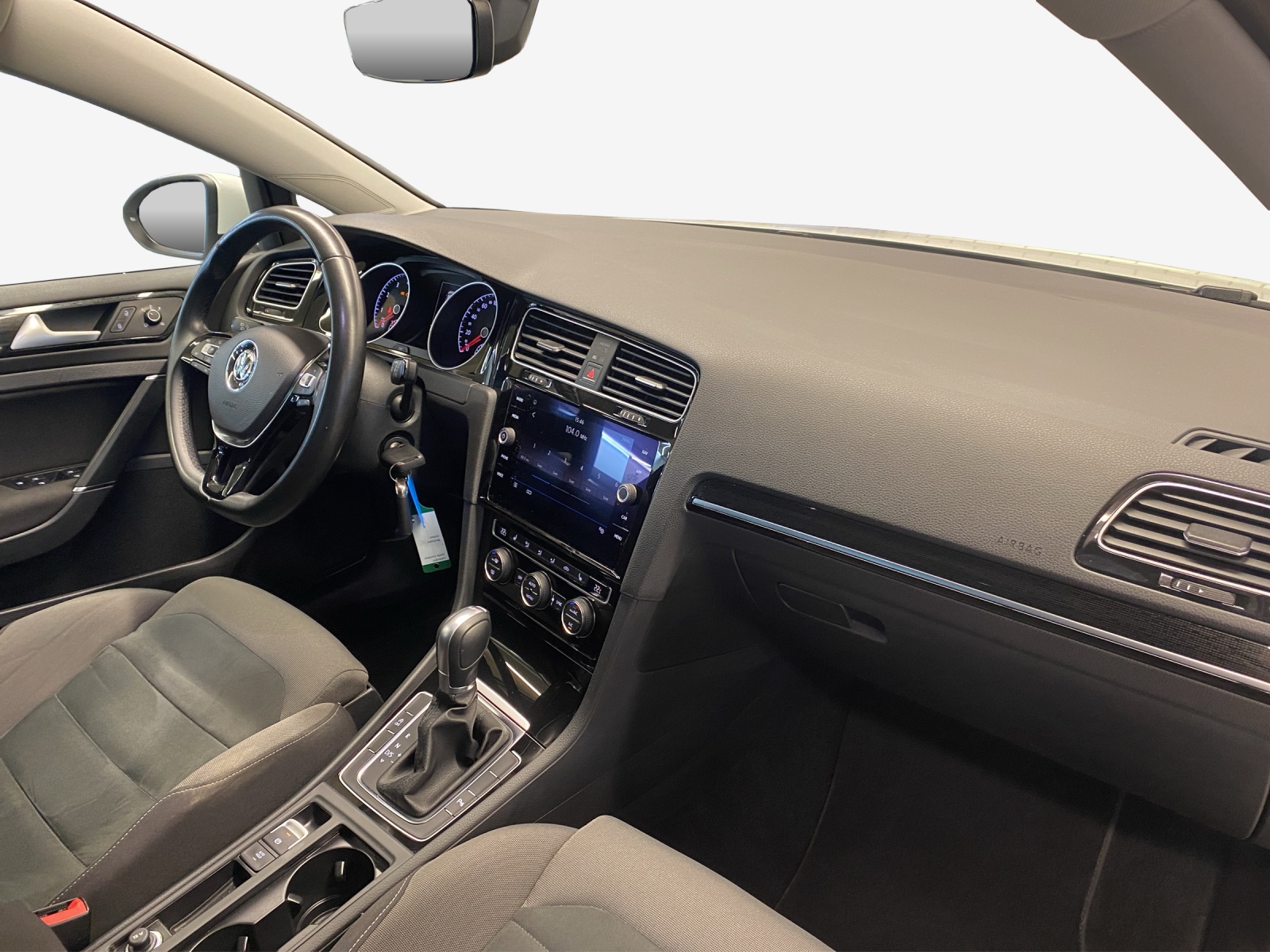 VW Golf 1.4 TSI Highline DSG-image-9
