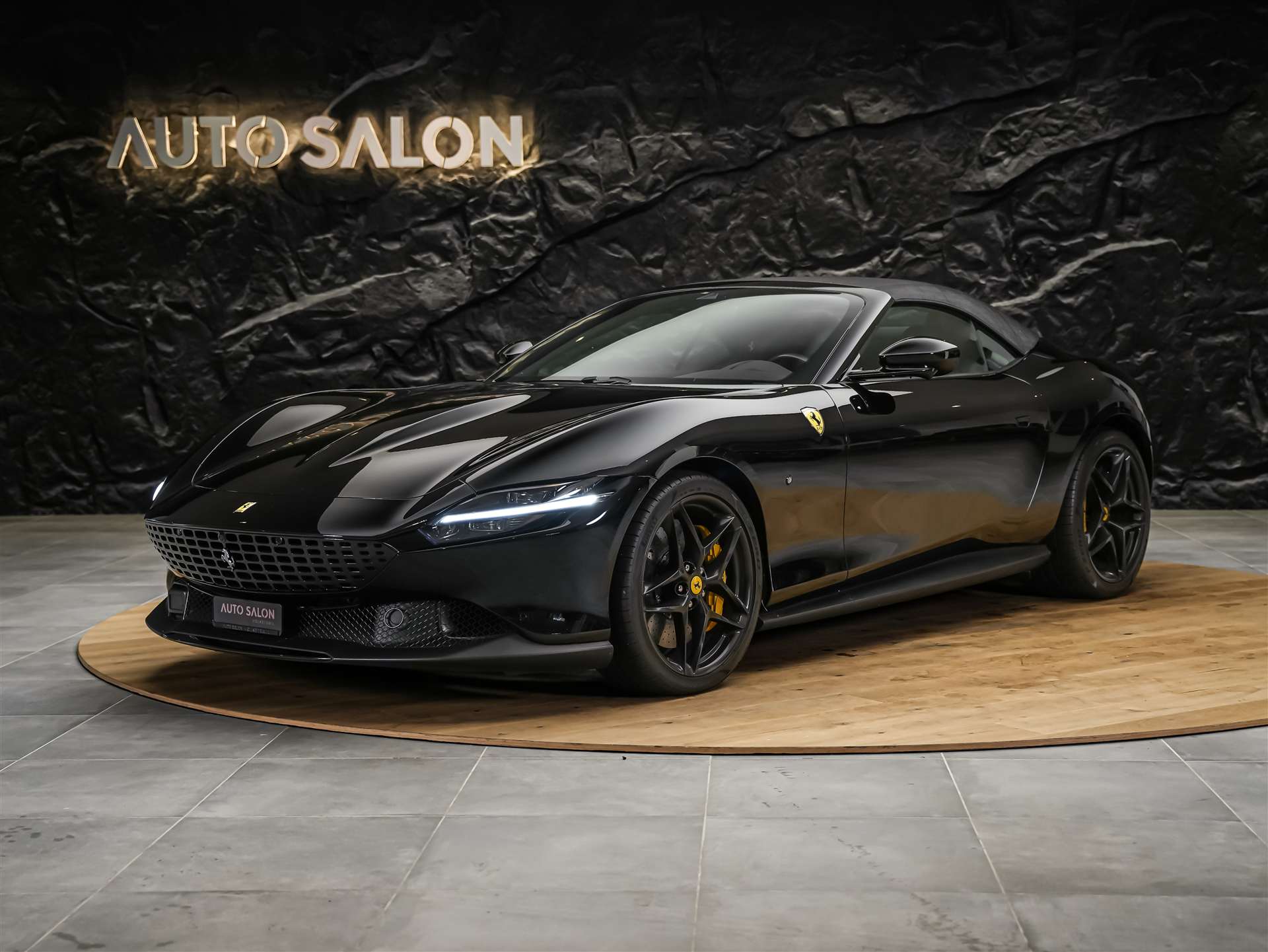 FERRARI Roma Spider 3.9 V8 T *ALL BLACK*Sitzbelüftung*JBL*-showroom-element-2