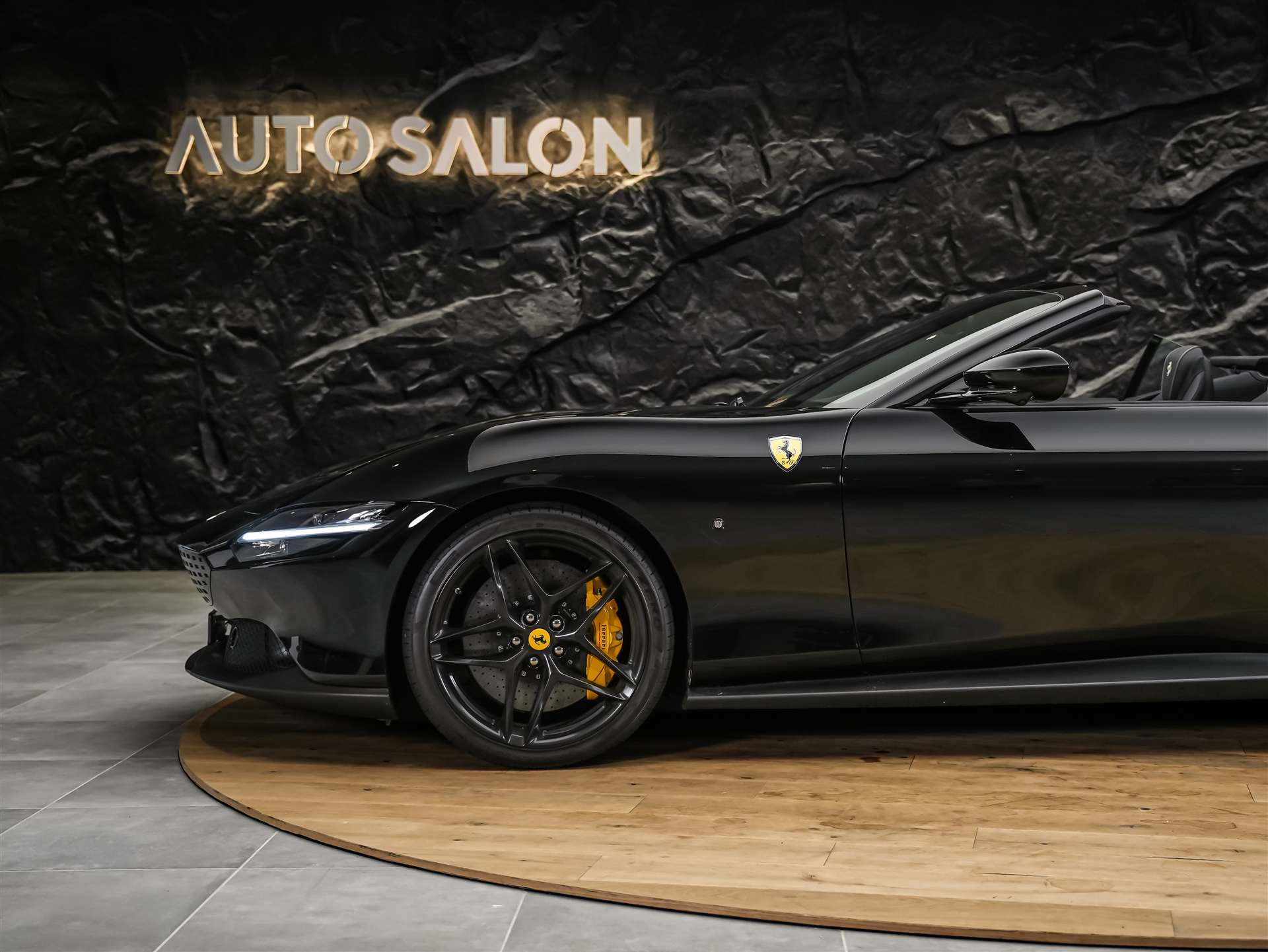 FERRARI Roma Spider 3.9 V8 T *ALL BLACK*Sitzbelüftung*JBL*-image-21