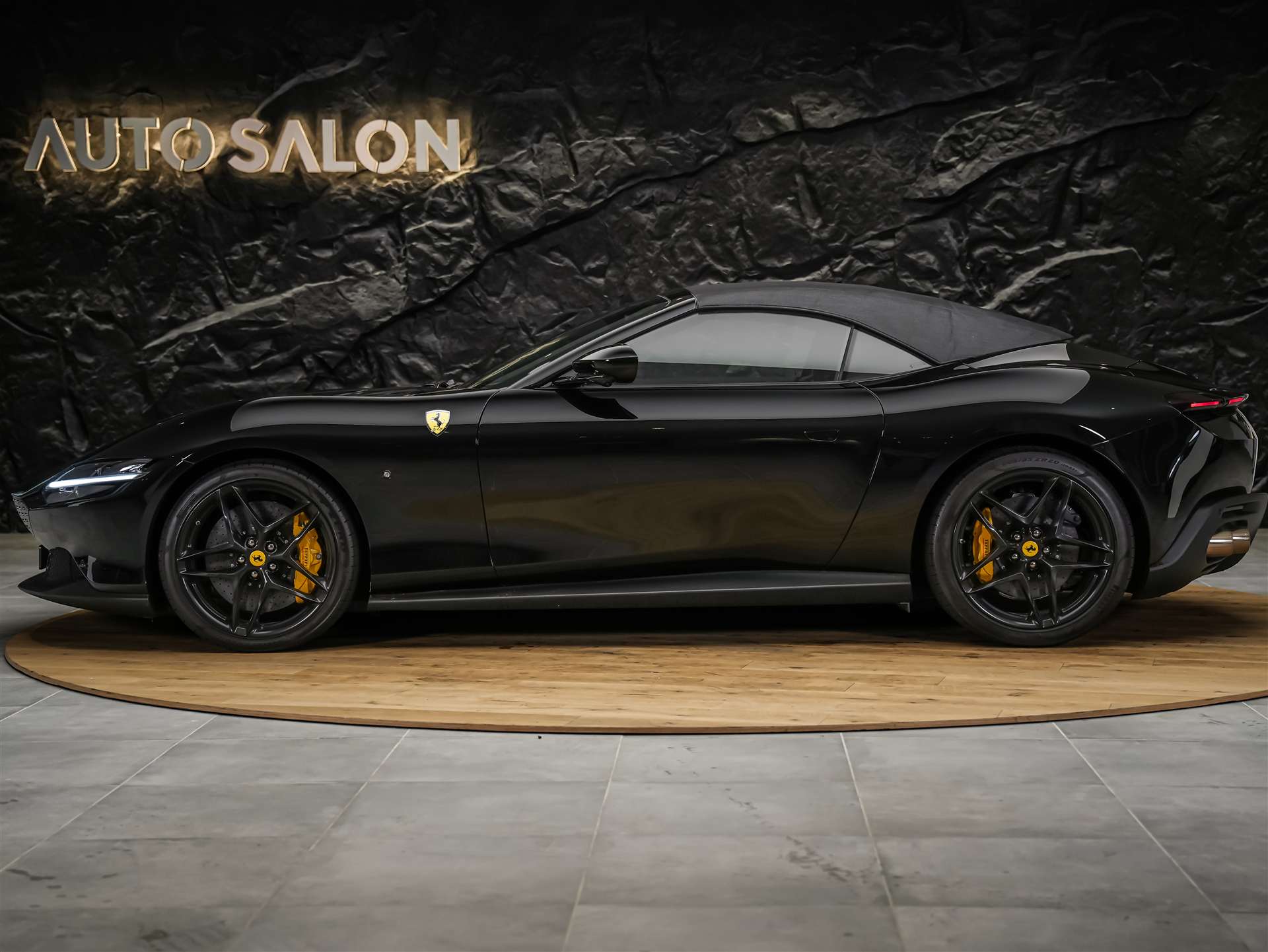 FERRARI Roma Spider 3.9 V8 T *ALL BLACK*Sitzbelüftung*JBL*-image-4