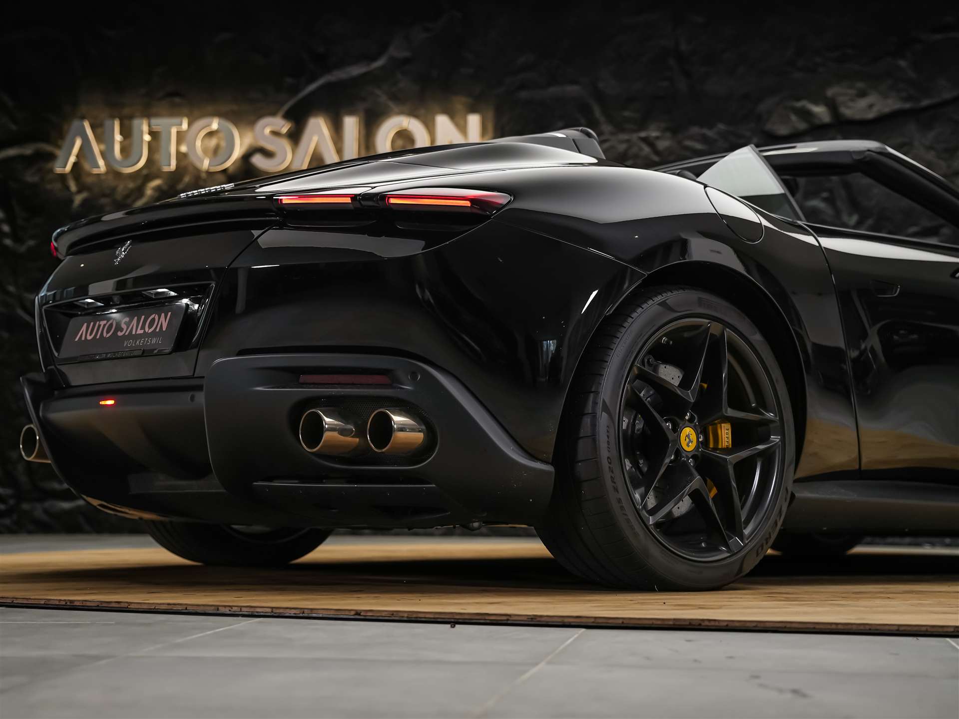 FERRARI Roma Spider 3.9 V8 T *ALL BLACK*Sitzbelüftung*JBL*-image-26