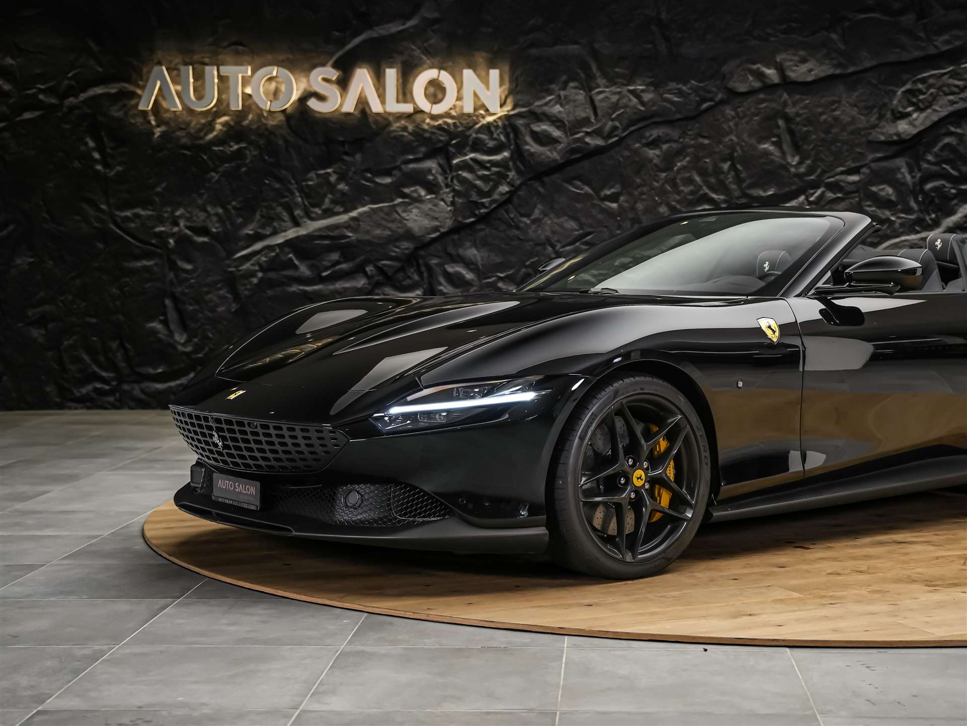 FERRARI Roma Spider 3.9 V8 T *ALL BLACK*Sitzbelüftung*JBL*-image-20