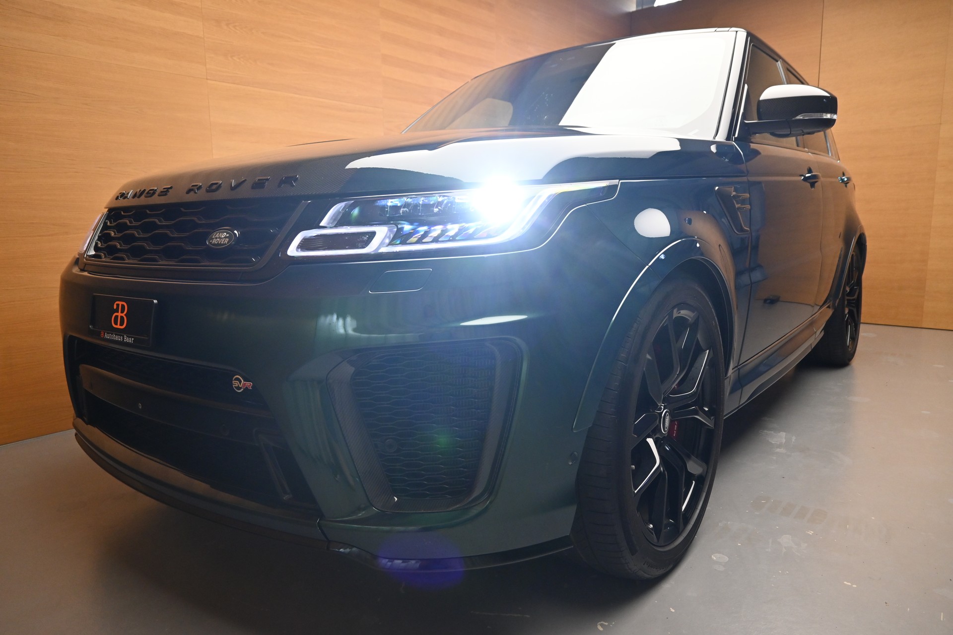 LAND ROVER Range Rover Sport 5.0 V8 SC SVR Carbon-showroom-element-2
