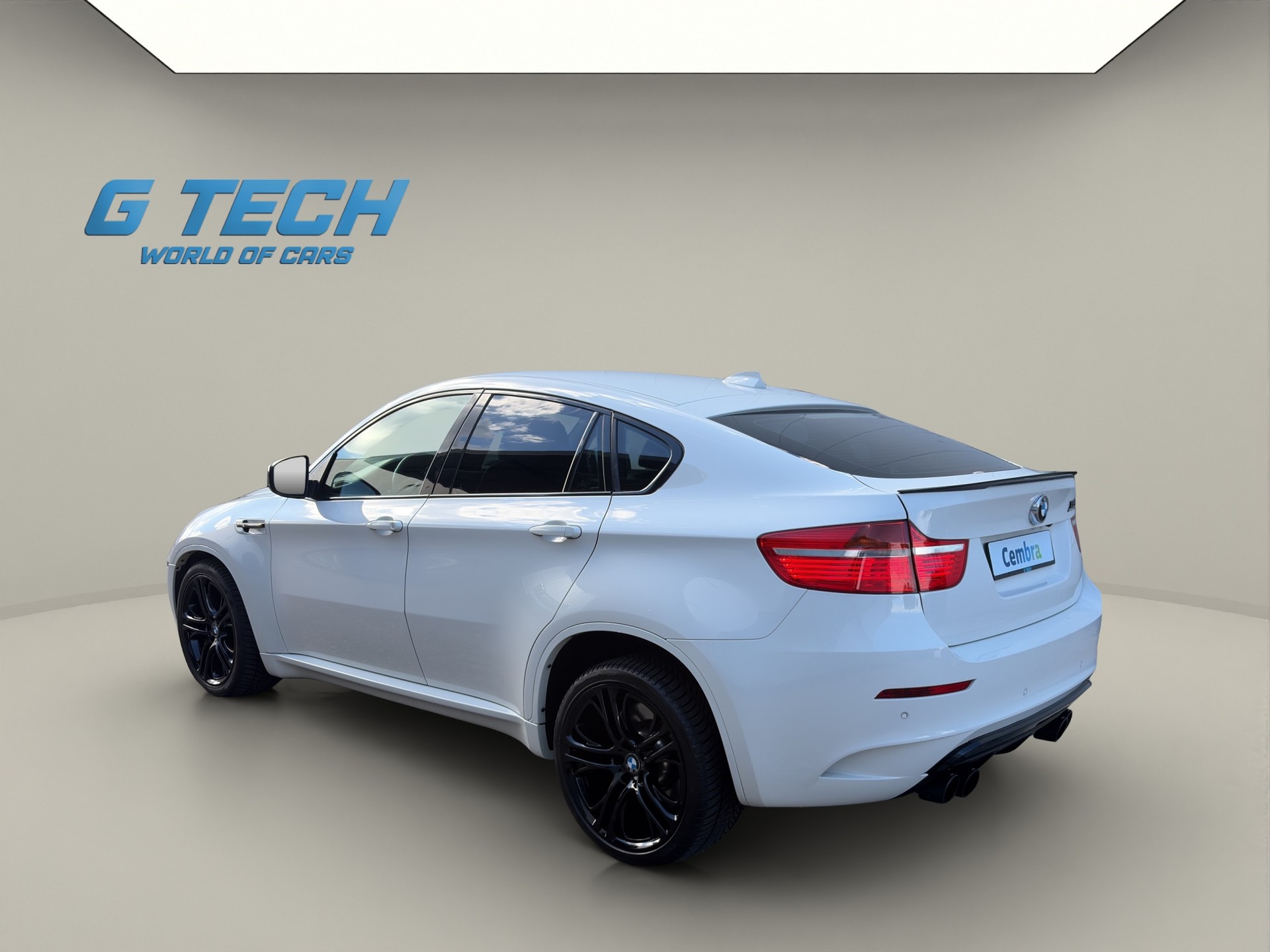 BMW X6 M Steptronic-showroom-element-2