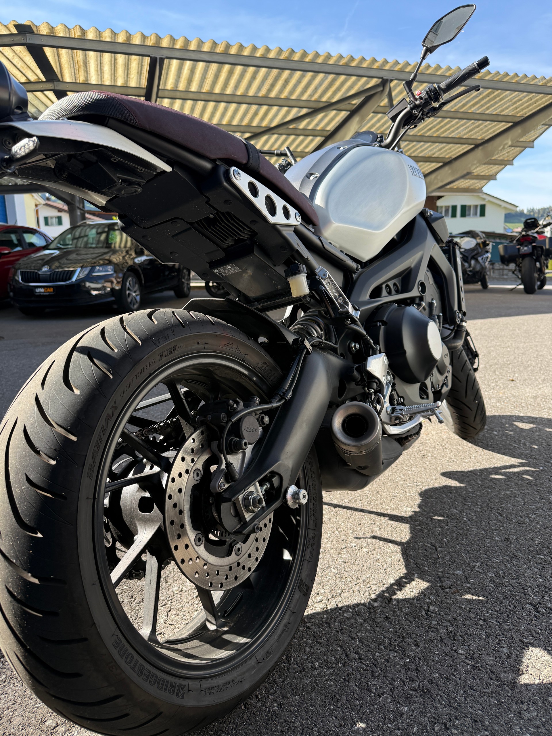YAMAHA XSR 900-image-3