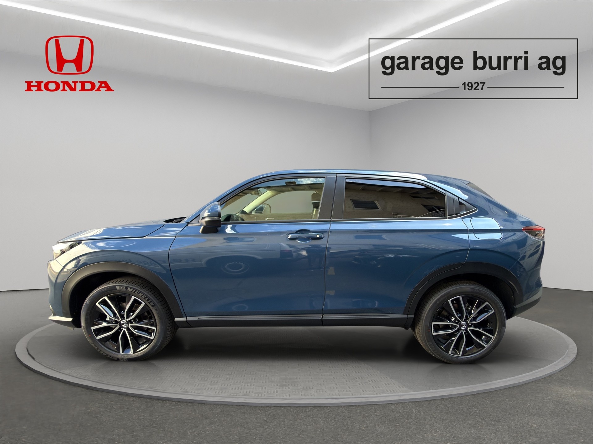 HONDA HR-V 1.5 i-MMD Elegance-showroom-element-2